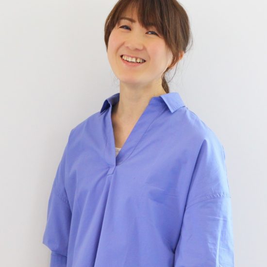 川田絢